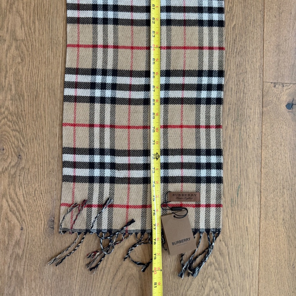 Burberry Reversible Check Scarf Archive Beige Black Plaid Fringe NWT - Picture 4 of 6